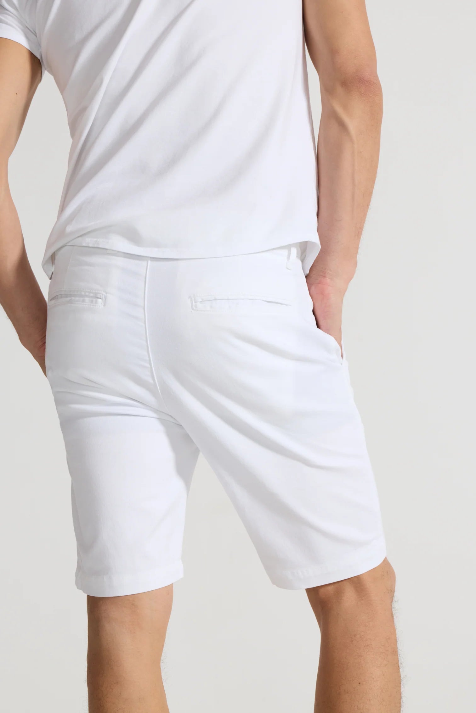 Cruise Chino Shorts-BLANC-29-MONFRÈRE-Levy's Clothier