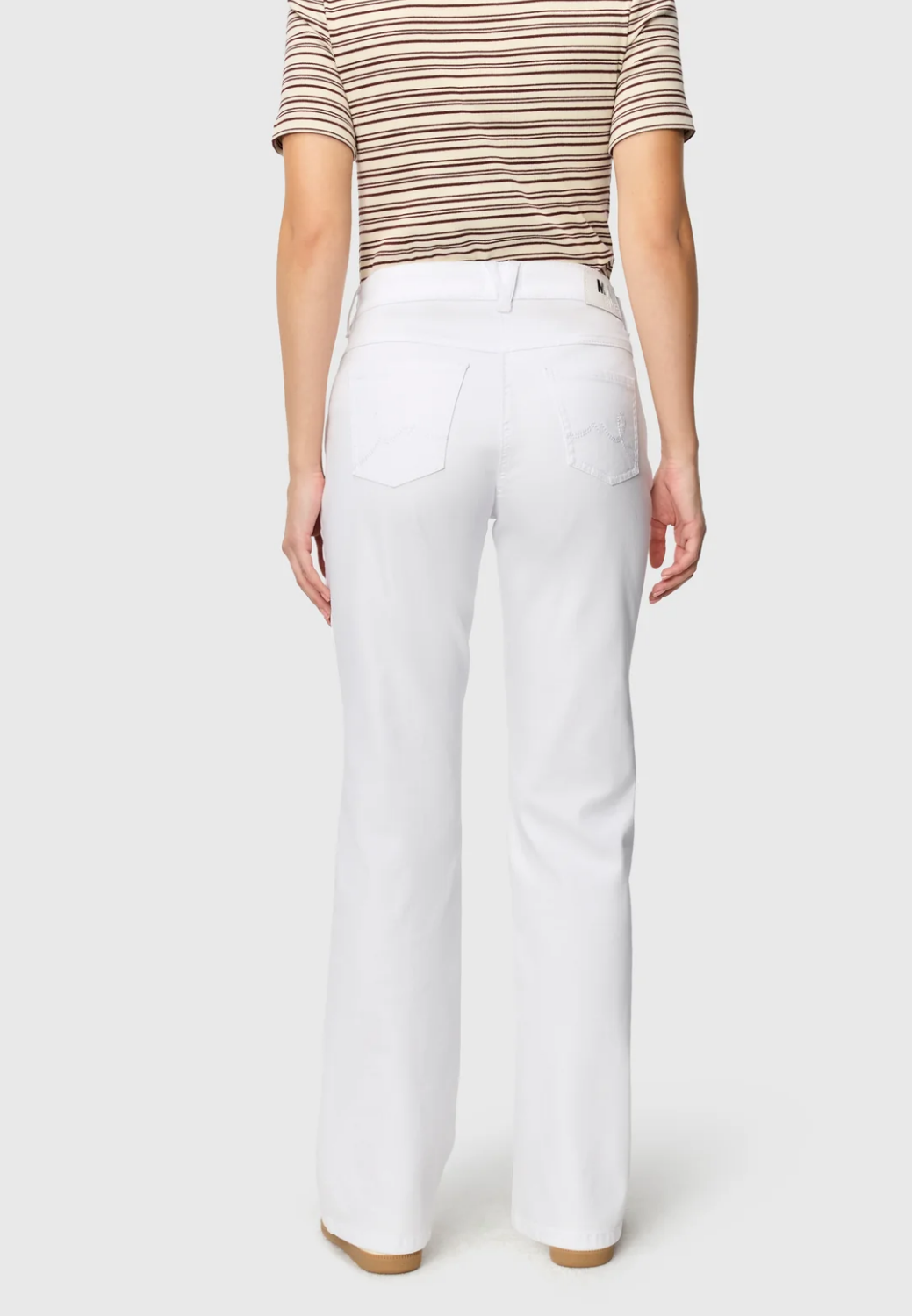 Laura Flared Fit Jean - White-4-MAC JEANS-Levy's Clothier