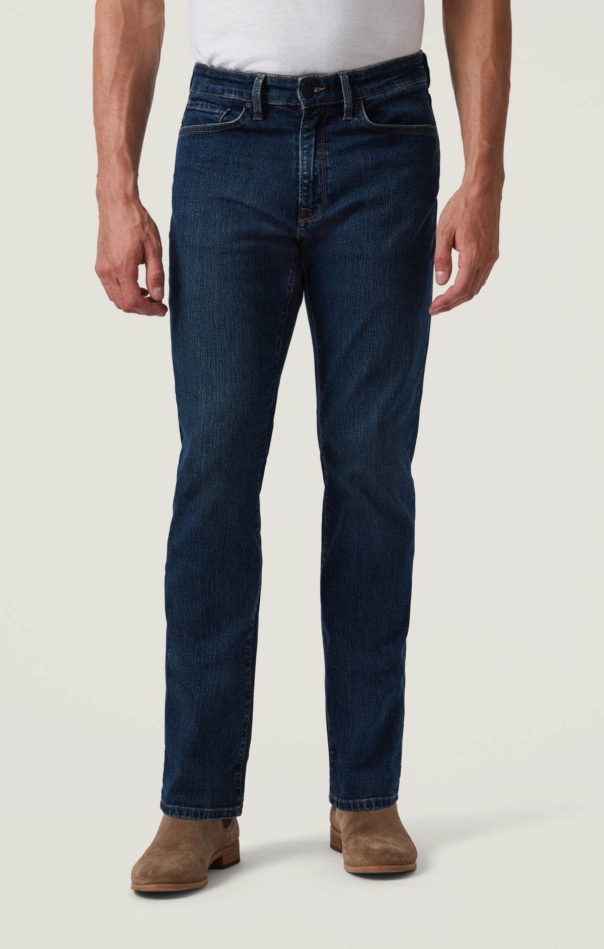 Charisma Relaxed Straight Jeans in Mid Comfort