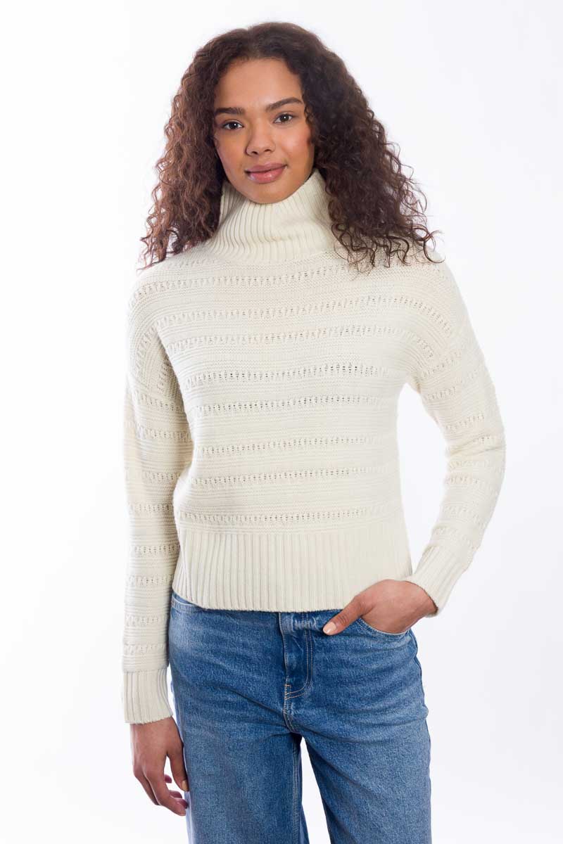 TEXTURED MOCK