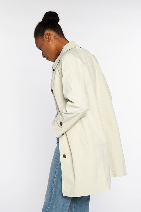 LIGHTWEIGHT CITY COAT-CLOUD-XS-Kinross Cashmere-Levy's Clothier