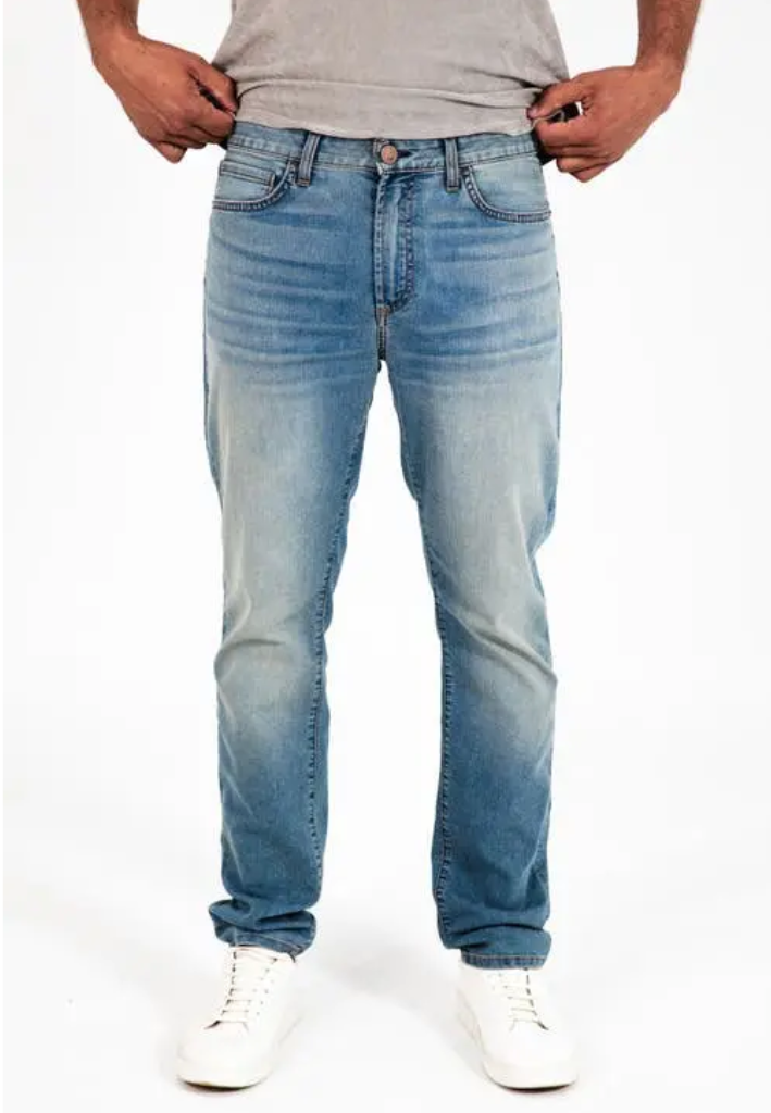 Brando Chrysler-30-CHRYSLER-MONFRERE-Levy's Clothier