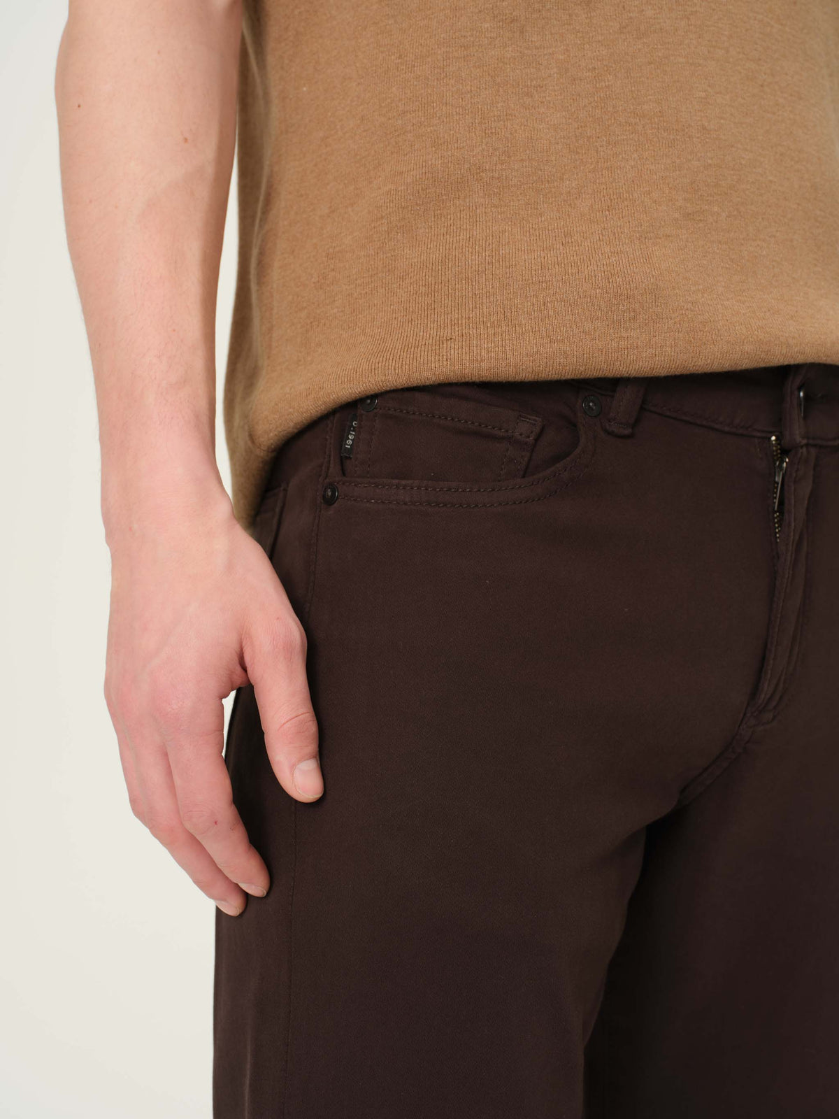 Russell Slim Straight Jeans