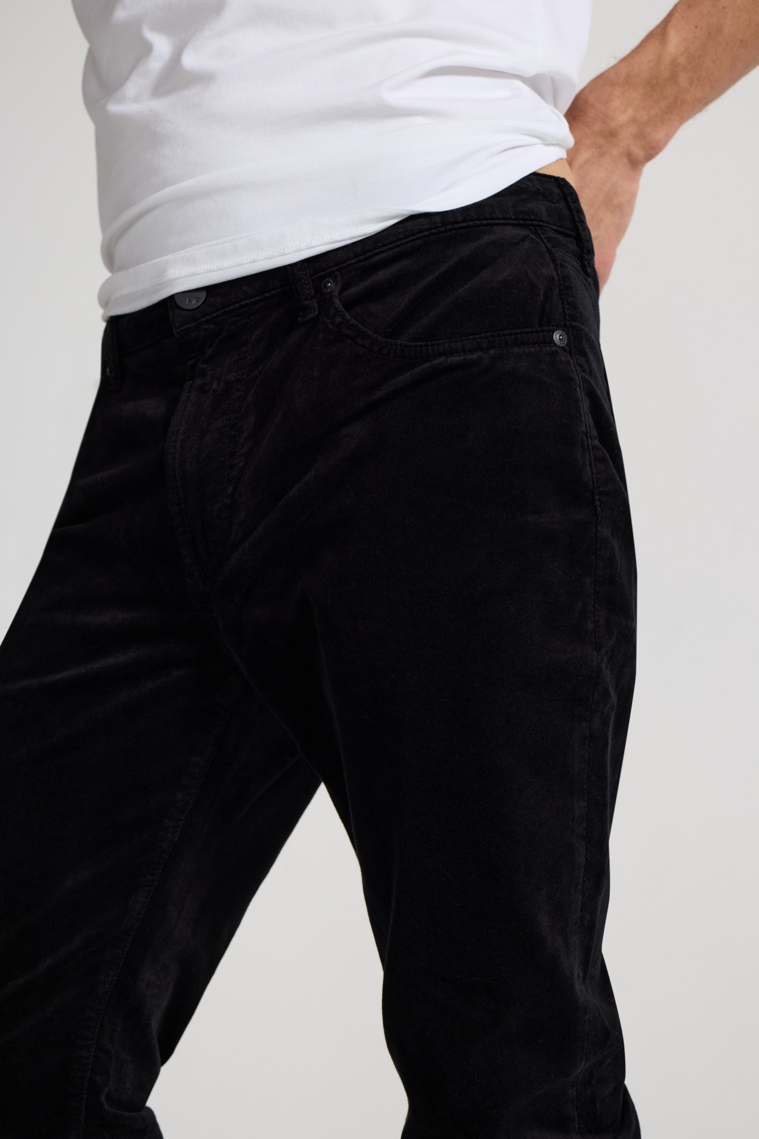 Brando Velvet Noir Slim Fit Velvet Jean – Black-Noir-31-MONFRÈRE-Levy's Clothier