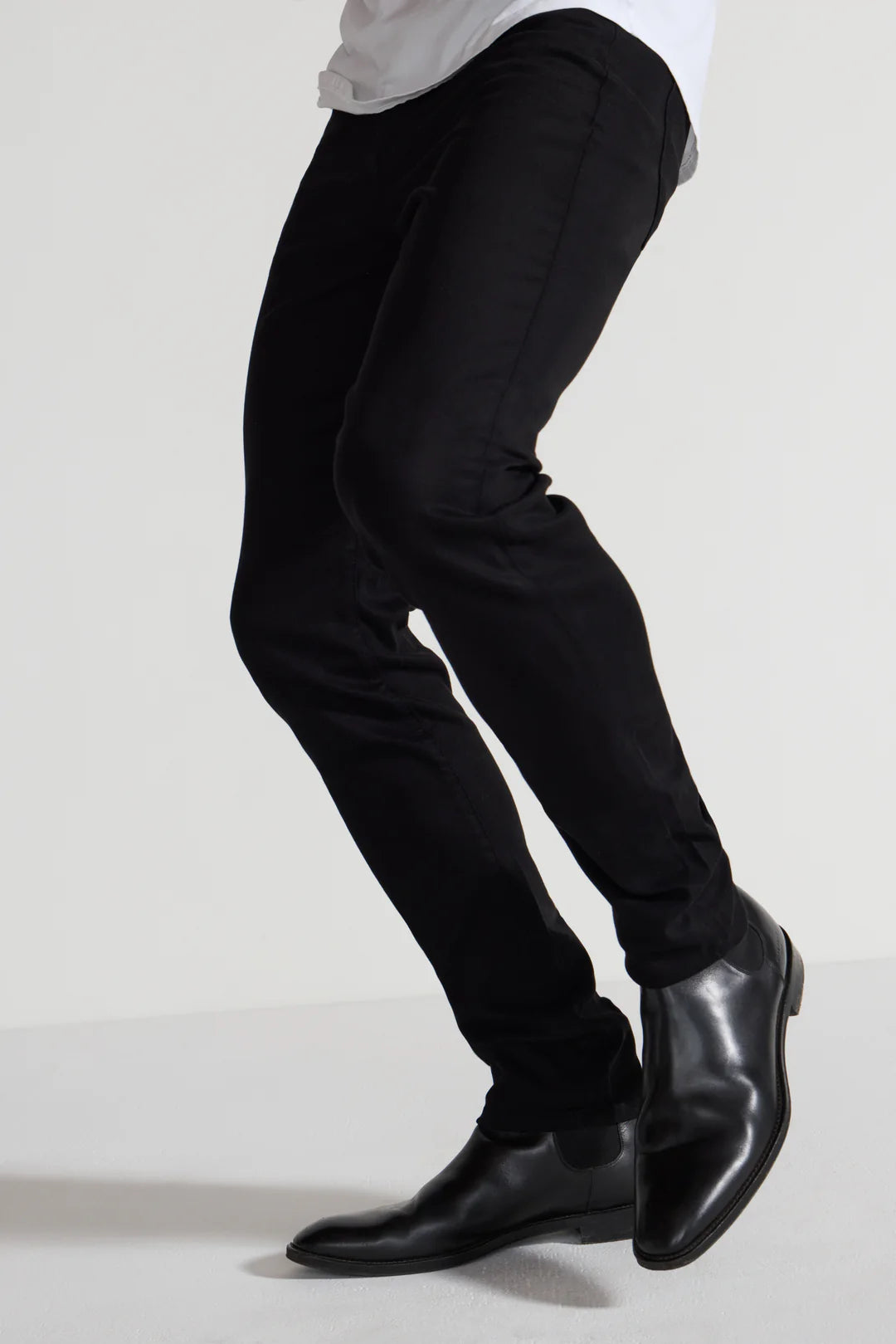 1026 Greyson Noir-31-NOIR-MONFRERE-Levy's Clothier