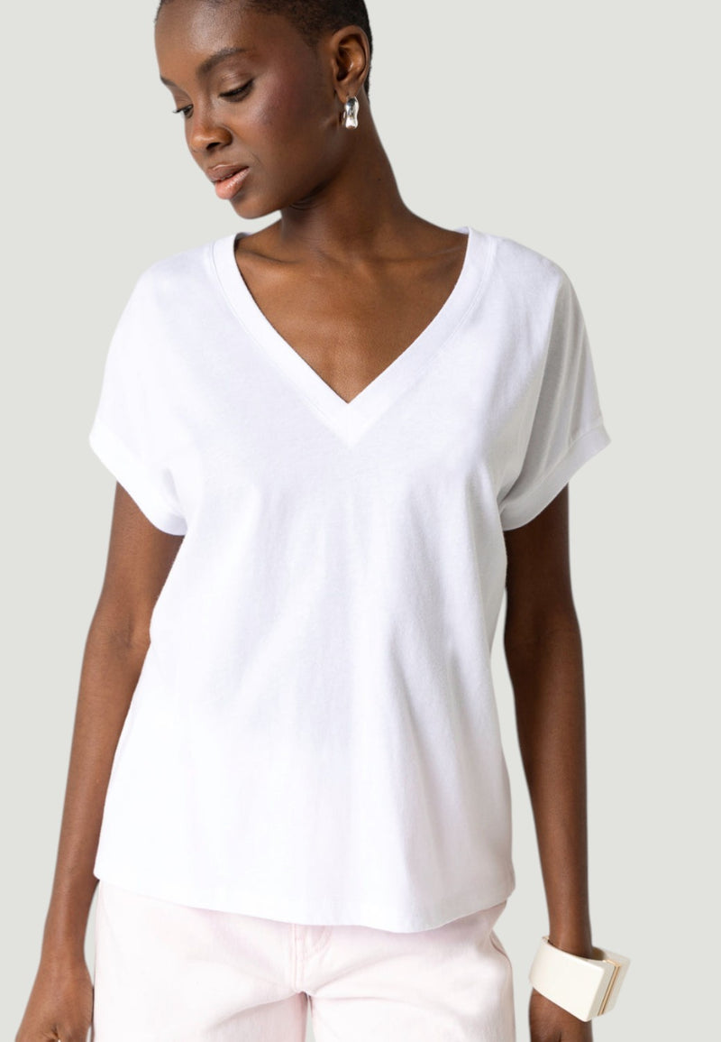 V-Neck Short Sleeve T-Shirt in Organic Cotton - Blanc-XS-BLANC-MAJESTIC TEES-Levy's Clothier