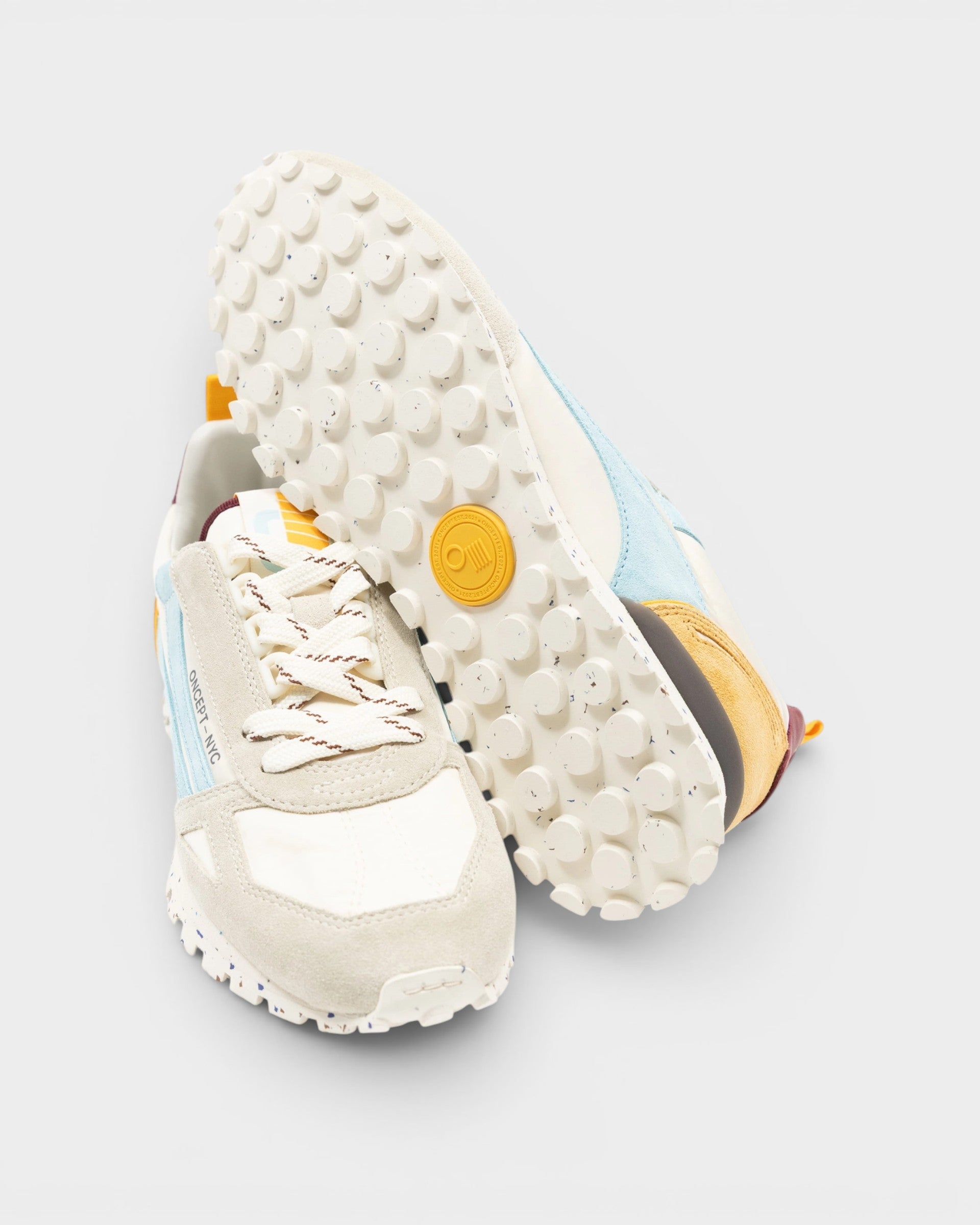 Toronto Retro Trainer-7 M-White/Coastal-Oncept-Levy's Clothier