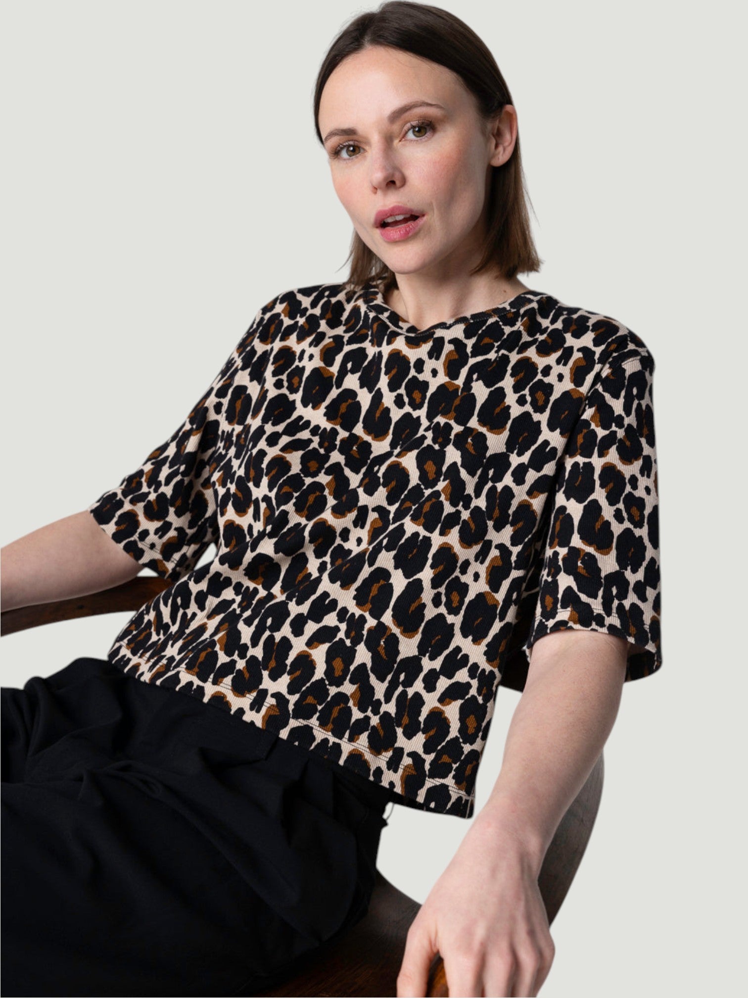 Leopard Round-Neck Short-Sleeve Cotton T-Shirt - Ecru Chine-XS-MAJESTIC TEES-Levy's Clothier