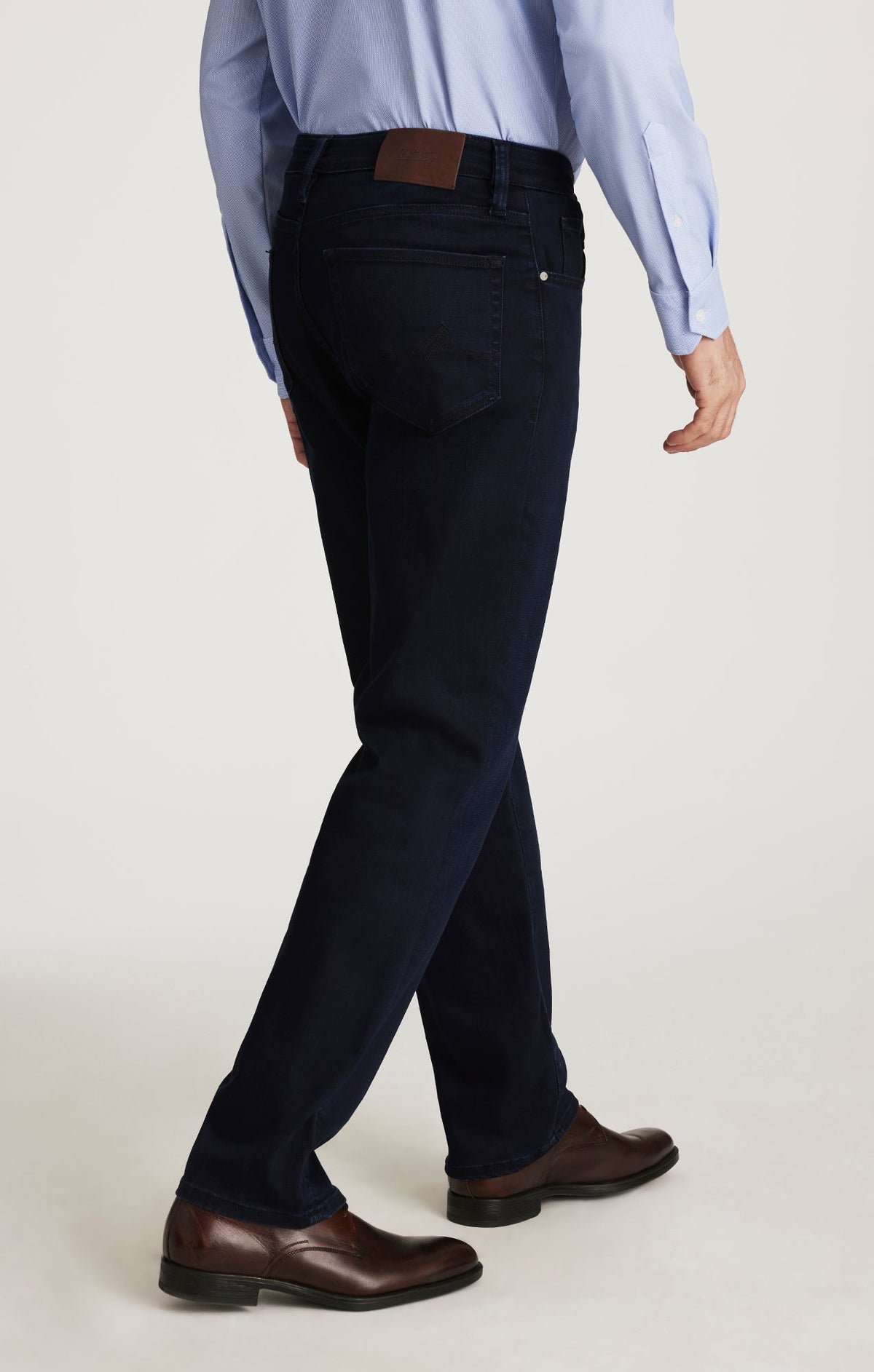 Charisma Relaxed Straight Jeans in Ink Urban